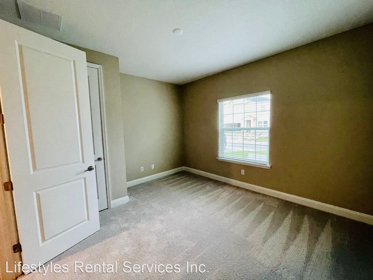 122 Monthaven Dr - Photo 2 of 18