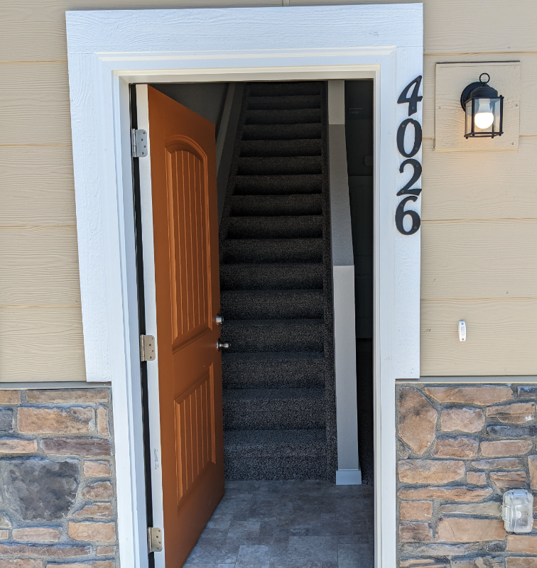 4026 Warthog Hts - Photo 2 of 24