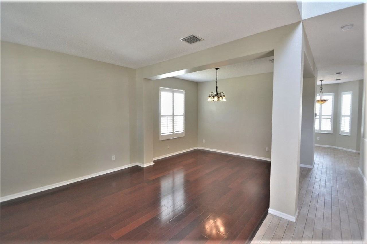 1241 Brooke View Dr - Photo 2 of 8