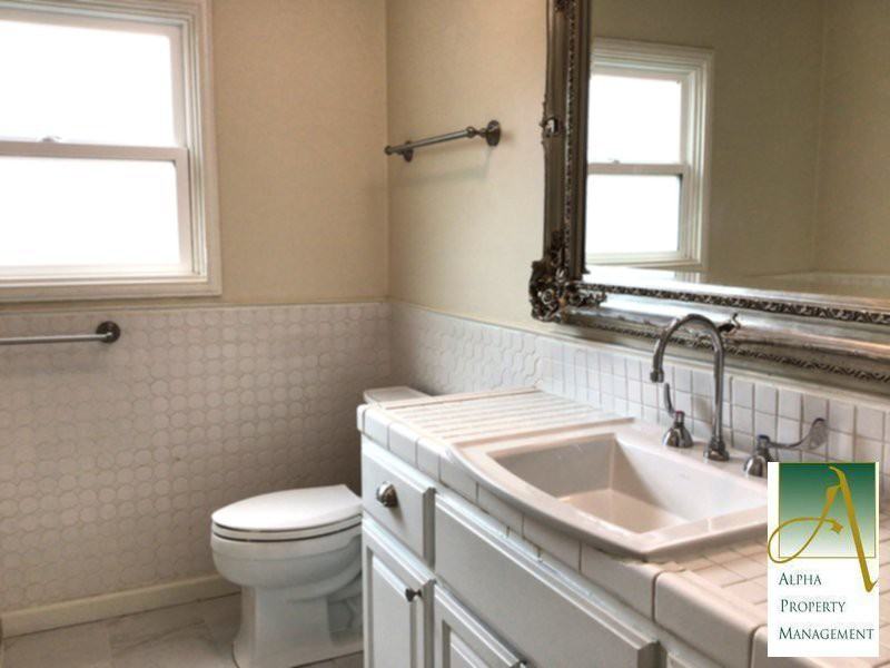 4600 Crestwood Way - Photo 3 of 18