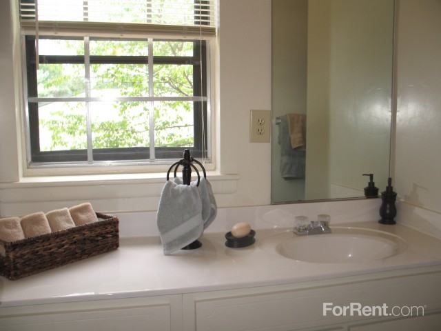 Glendare Park Apartments - Photo 3 of 68