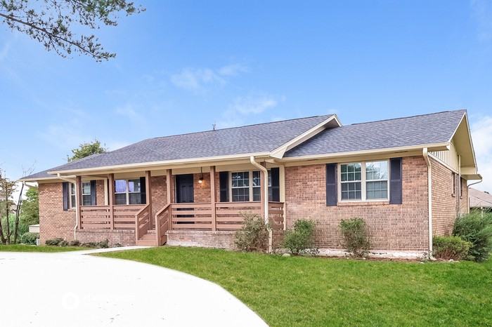 961 5th Way - Photo 3 of 16