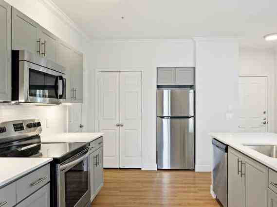 4255 E Pecos Rd - Photo 2 of 21