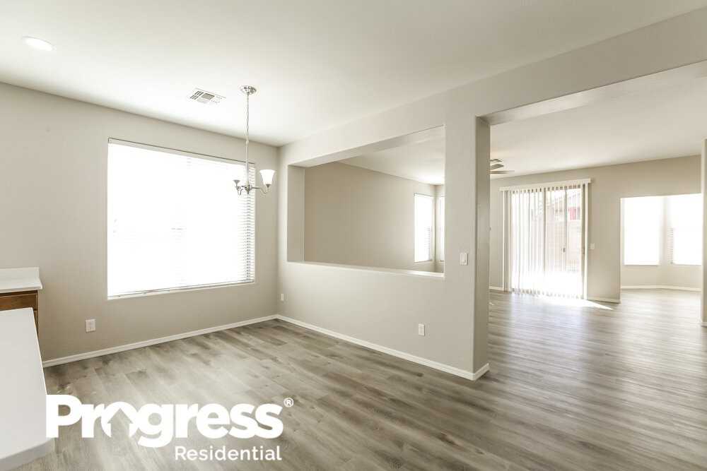 3003 W Dunbar Dr - Photo 3 of 21