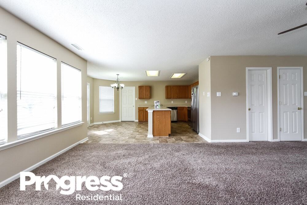 5906 N Benjamin Pl - Photo 2 of 19