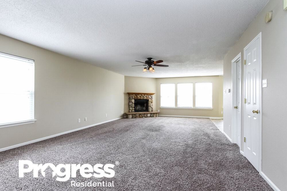 5906 N Benjamin Pl - Photo 3 of 19