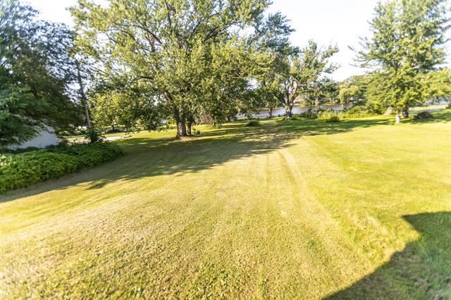 333 W State St - Photo 3 of 23