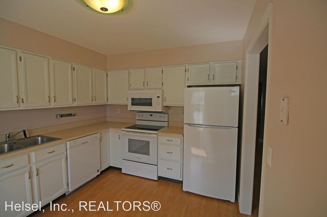 654 Allenview Dr - Photo 3 of 37