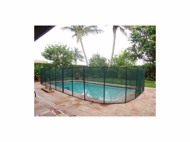 1055 NW 99th Ave - Photo 3 of 8