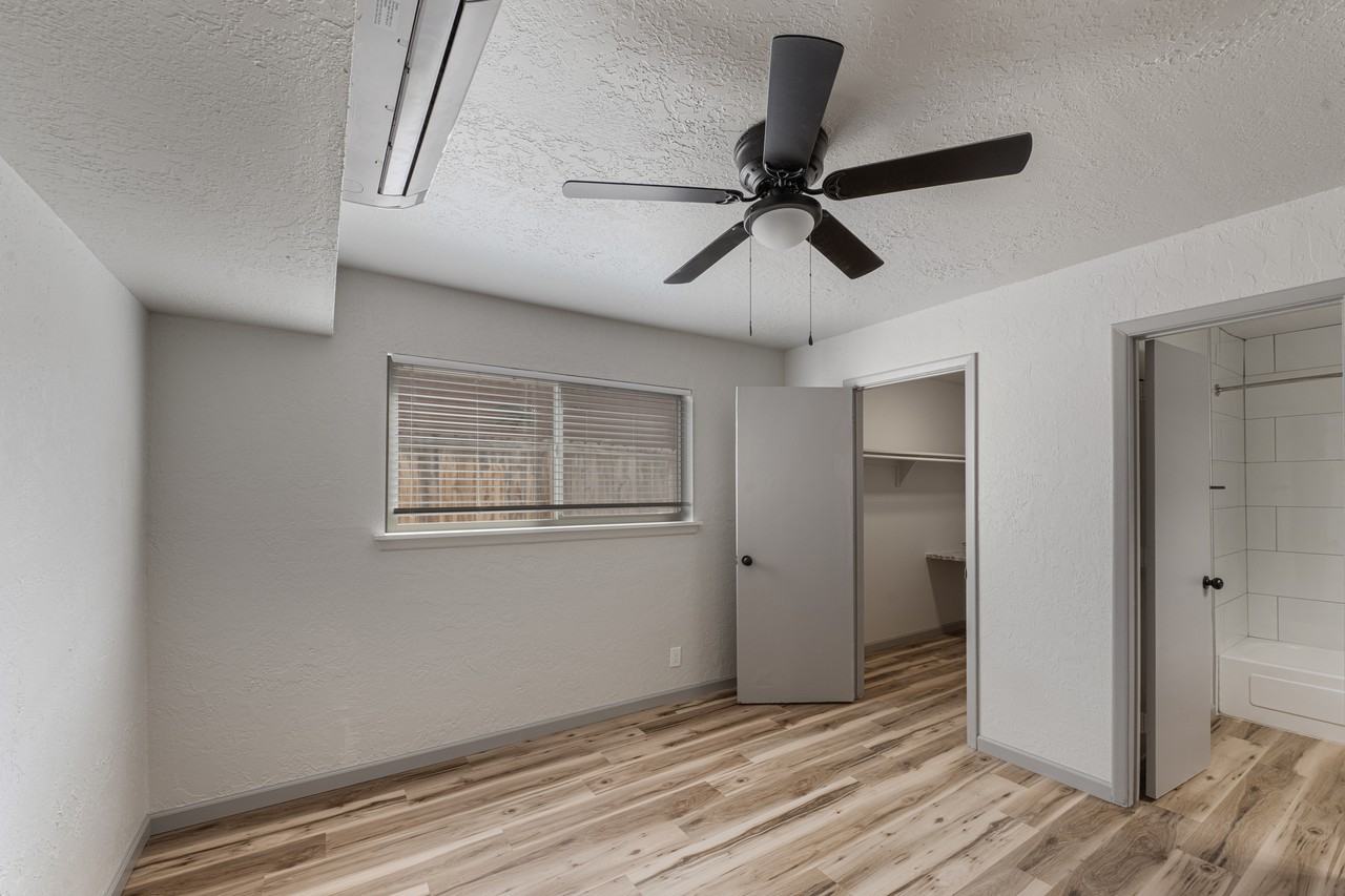 209 Girard Blvd Se - Photo 7 of 28