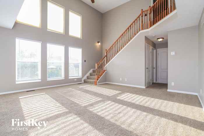 12309 Padgett Ct - Photo 3 of 15