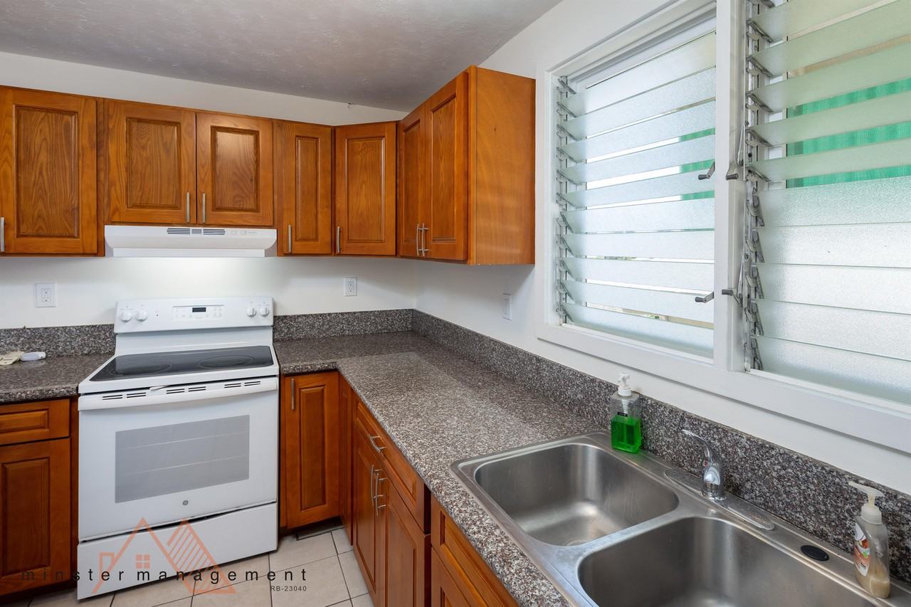 2133 Metcalf St #A - Photo 2 of 19