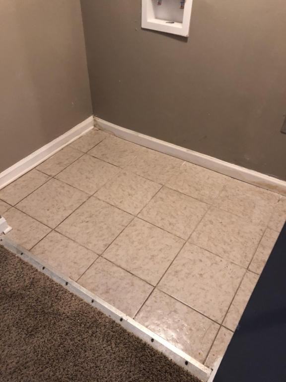 5140 Highpoint Rd - Photo 5 of 6