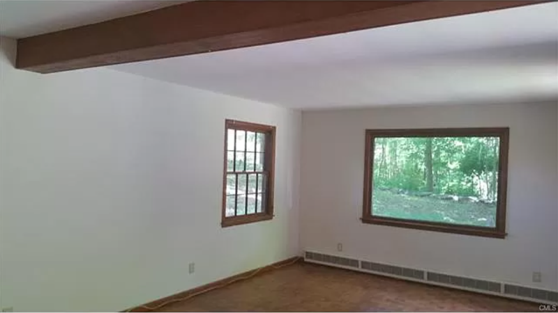 13 Waterbury St - Photo 7 of 21