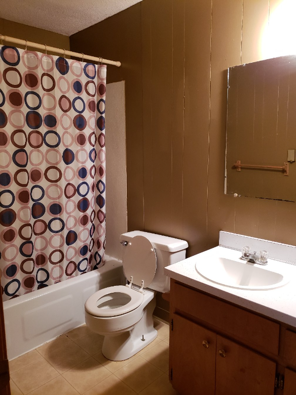 343 E George St - Photo 2 of 8