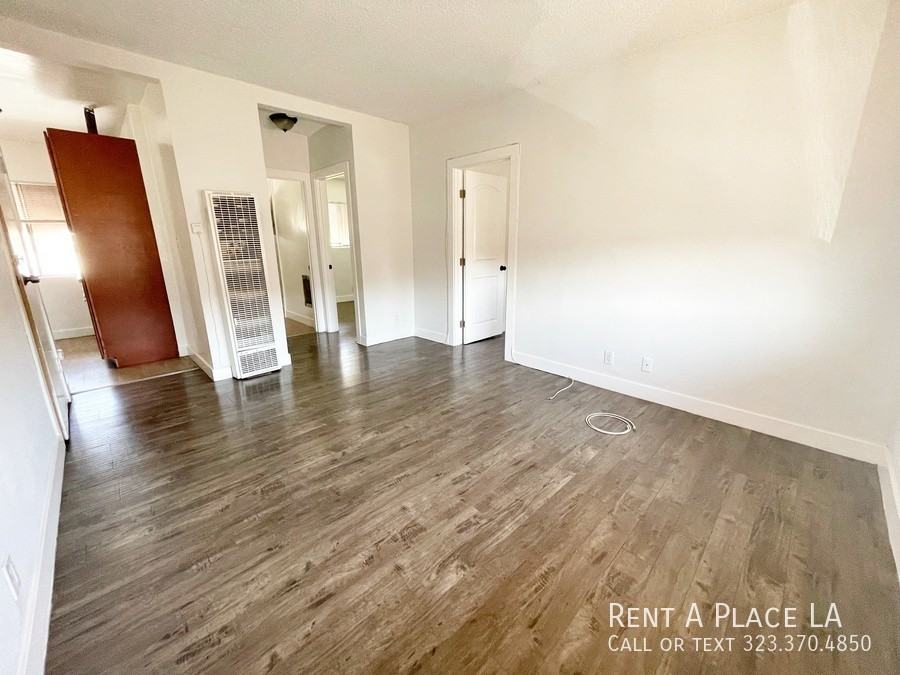 2729 Glassell St #5B - Photo 2 of 5