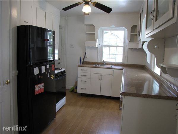 5010 Pierce Ave - Photo 2 of 5
