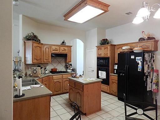 1295 Grandview Dr - Photo 2 of 8