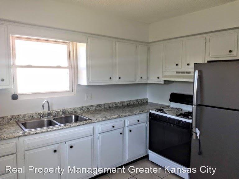 3306 N 84th Pl - Photo 2 of 14