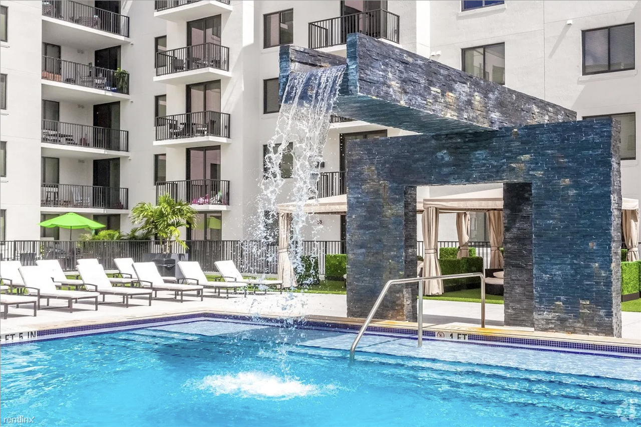 6551 Sw 20th St - Photo 3 of 9