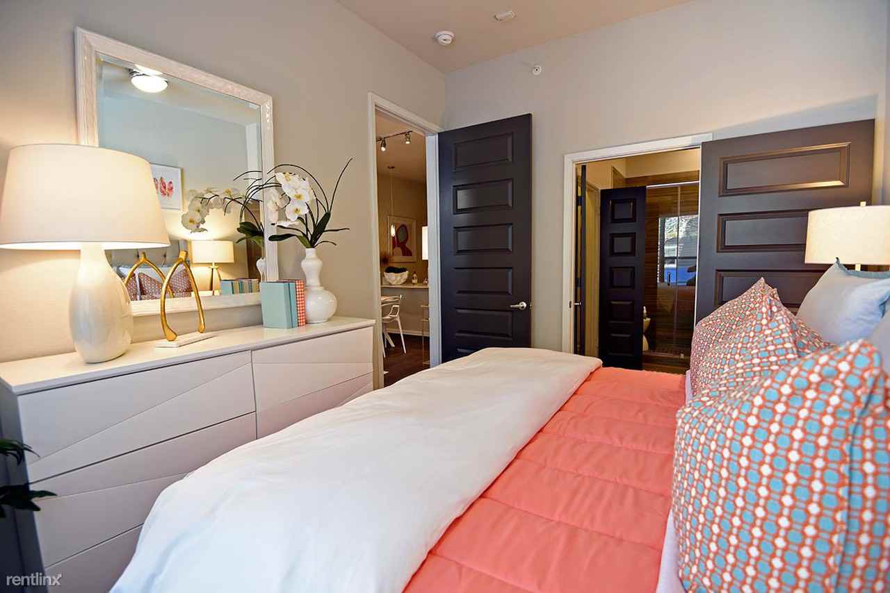 029 Apartments in Washington Ave Memorial Park, Houston, TX 77007