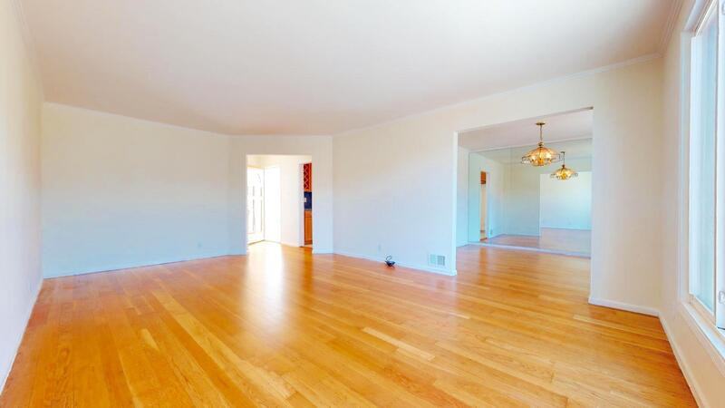 2055 31st Ave - Photo 2 of 28