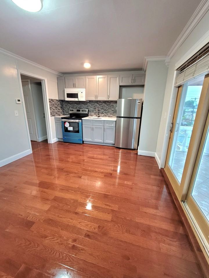 147-06 123rd Avenue 02 - Photo 2 of 7