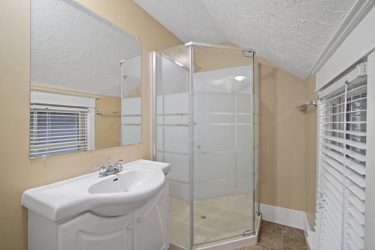 227 Regent St #227REGENT - Photo 4 of 24