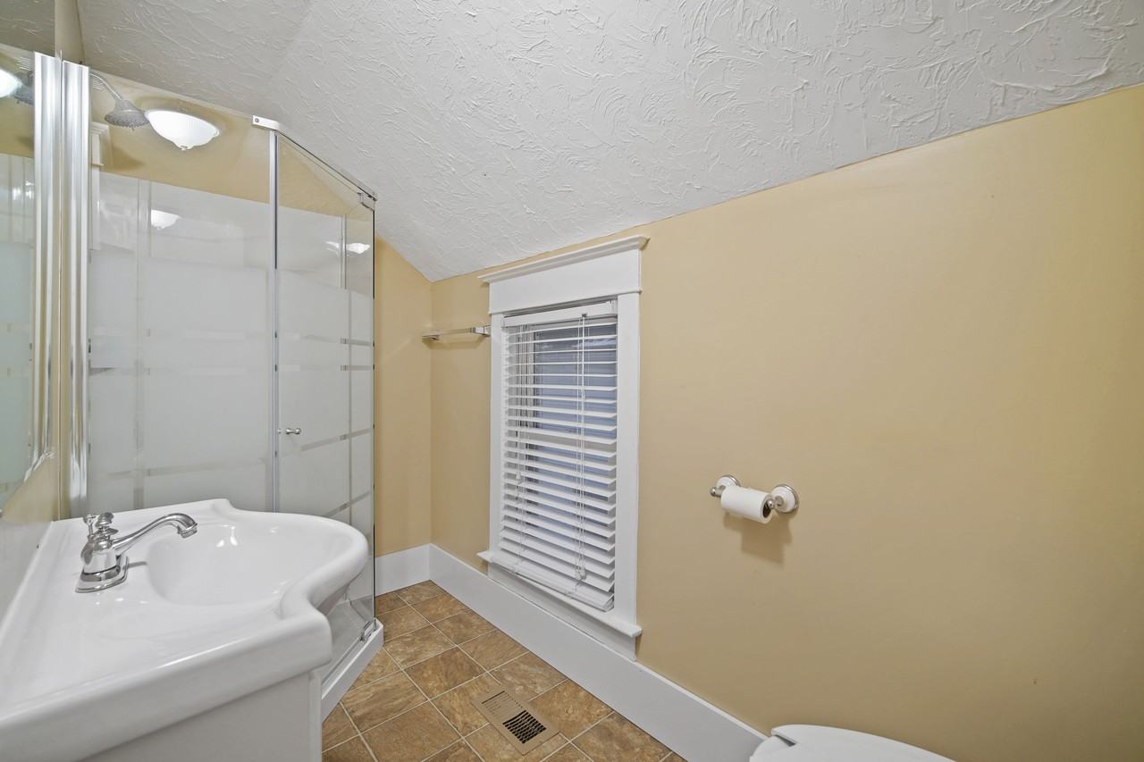 227 Regent St #227REGENT - Photo 5 of 24