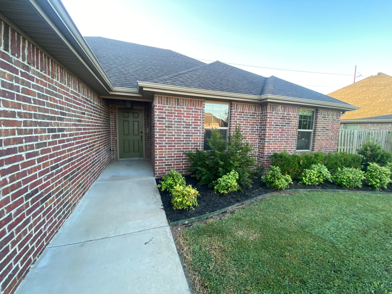 7331 Bellgrove Ave - Photo 3 of 14