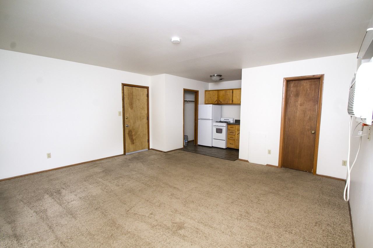 72 Hamilton Park #B03 - Photo 3 of 8