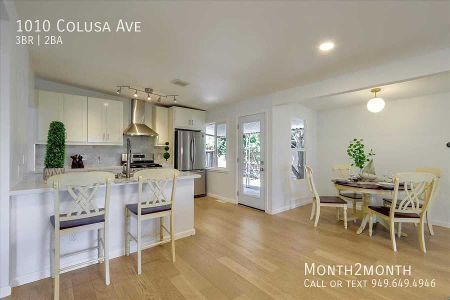 1010 Colusa Ave - Photo 3 of 17