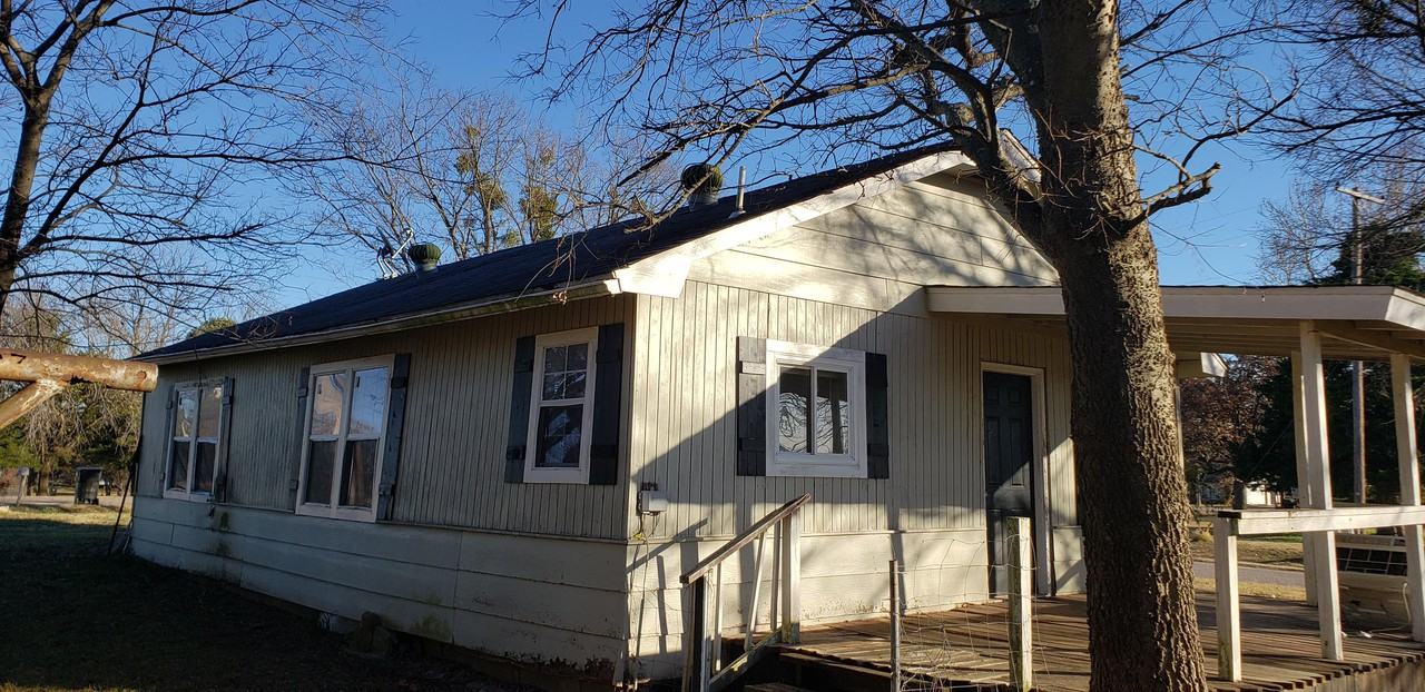 300 N Division St #1 - Photo 2 of 12