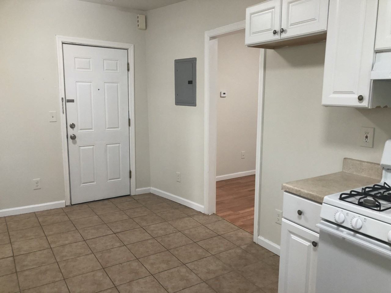 1052 Garfield Avenue #3 - Photo 4 of 14