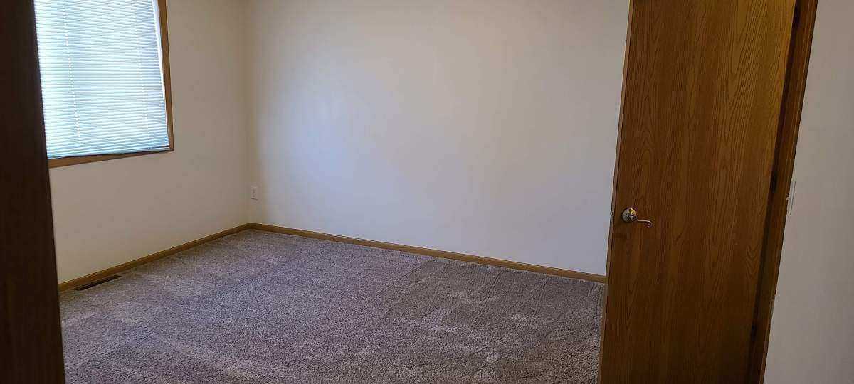 4262 Estate Dr S #1 - Photo 4 of 13