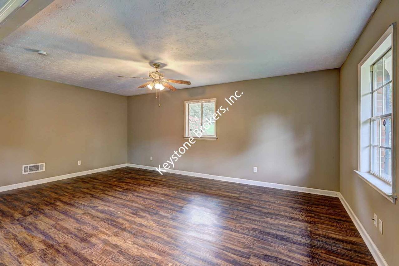 10119 Port Royal Court #1 - Photo 5 of 8