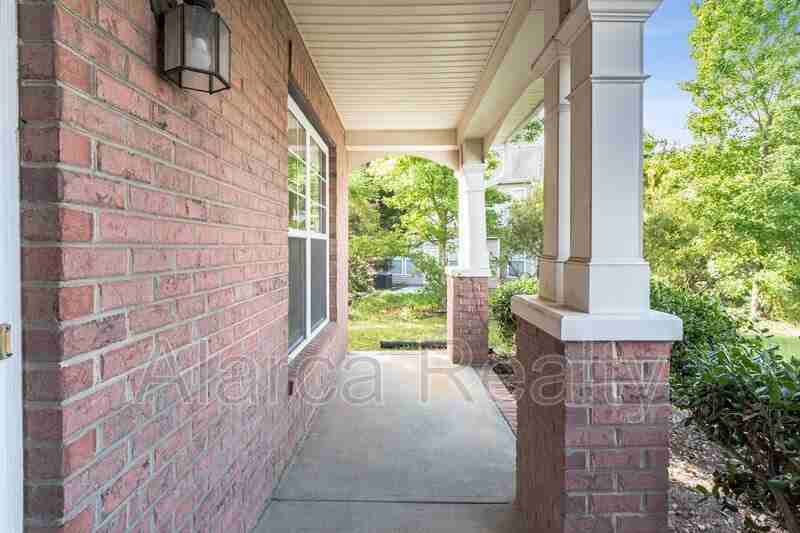13843 Porter Creek Rd - Photo 2 of 34