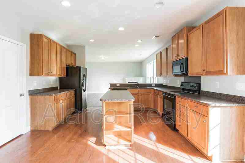 13843 Porter Creek Rd - Photo 7 of 34