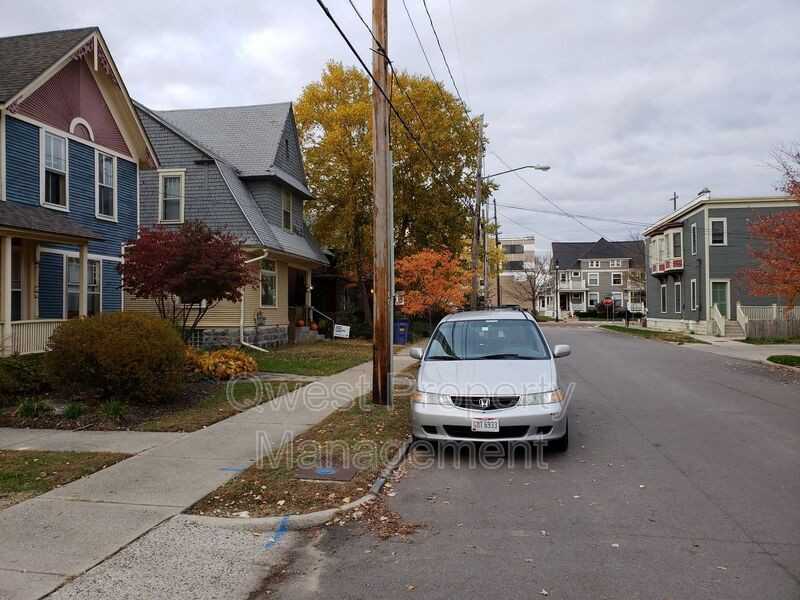 221 Hollister Ave Se #1 - Photo 2 of 15