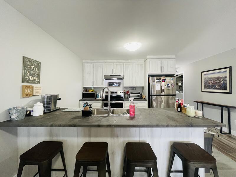 444 Maize St - Photo 2 of 12