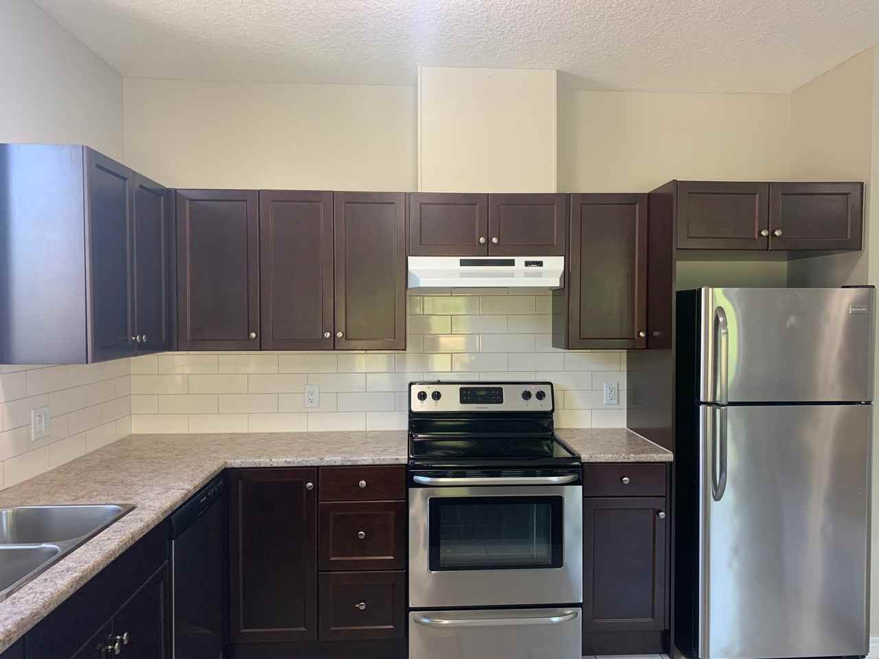 614 West 5th St - Photo 3 of 13