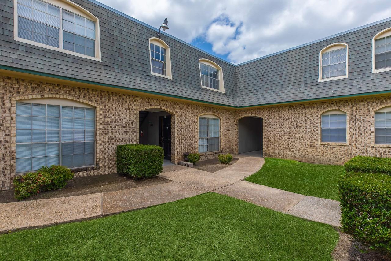 Ticknor Terrace - Photo 6 of 52