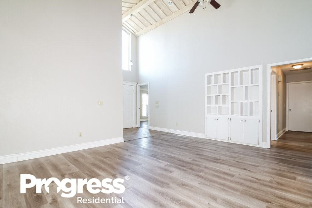 1220 Sw 107th St - Photo 3 of 16