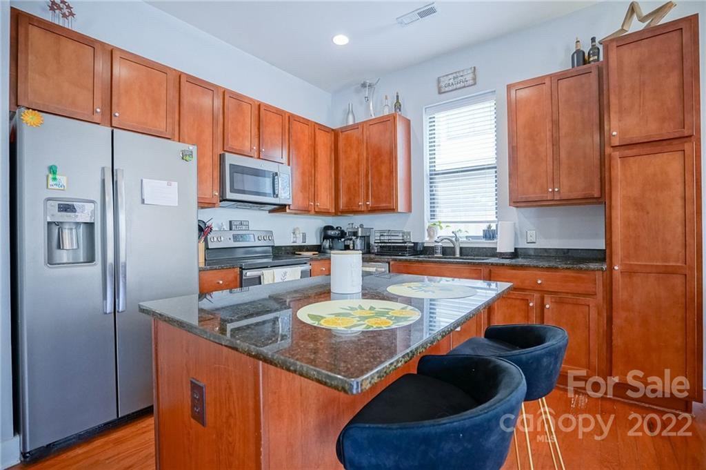 3427 Steel Yard Ct - Photo 6 of 22