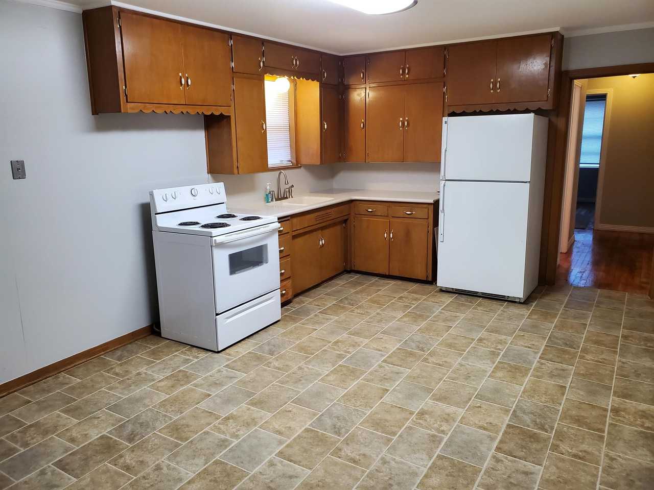 1913 S 43rd St #1 - Photo 3 of 7