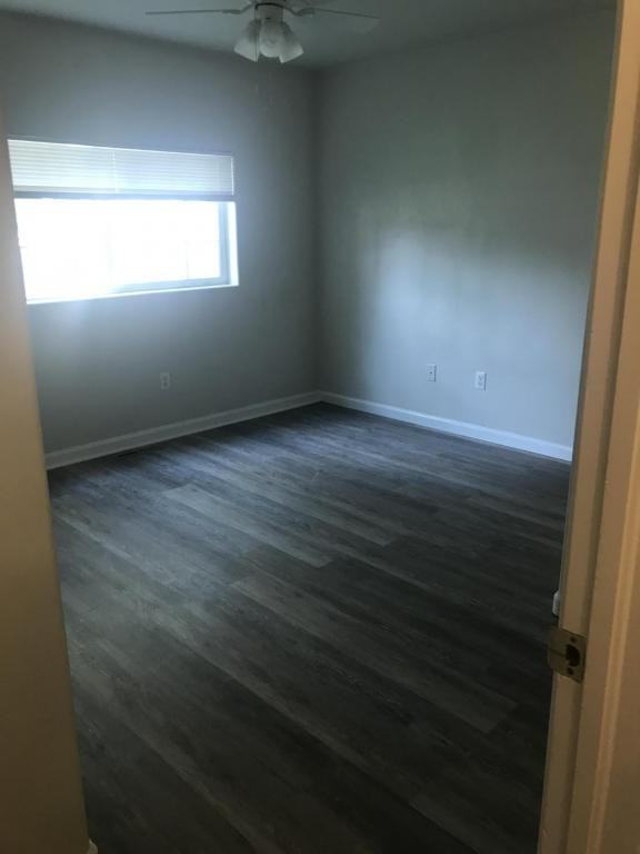1223 Taft Ave - Photo 4 of 9