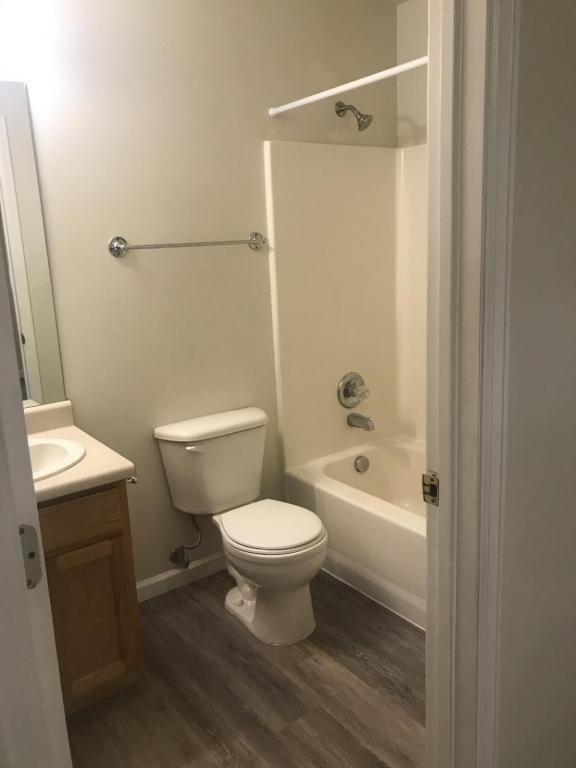 1223 Taft Ave - Photo 5 of 9