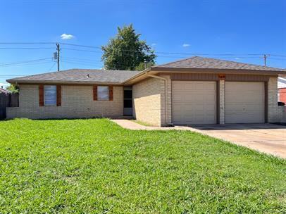 1440 Sw 66th St - Photo 3 of 19
