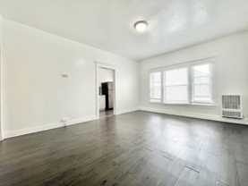 913 Grattan St #105 - Photo 1 of 1