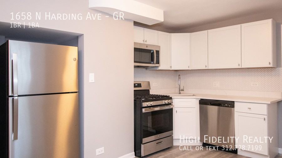 1658 N Harding Ave - Photo 3 of 11